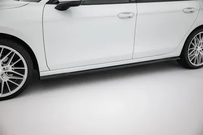 Maxton Design Seitenschweller-Ansätze für VW Passat B9 – Schwarz glänzend