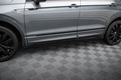 Maxton Design Seitenschweller-Ansätze für VW Tiguan Allspace Mk2 – Schwarz glänzend