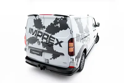Maxton Design Spoilerlippe für VW Transporter T7 / Ford Transit Custom Mk2 / Tourneo Custom Mk2 – Schwarz glänzend