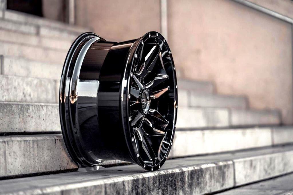 La Chanti LC-OF5 Felgen 20 Zoll 10x20 ET0 6x139,7 Gloss Black Milled Spockes – Felgensatz für Dodge