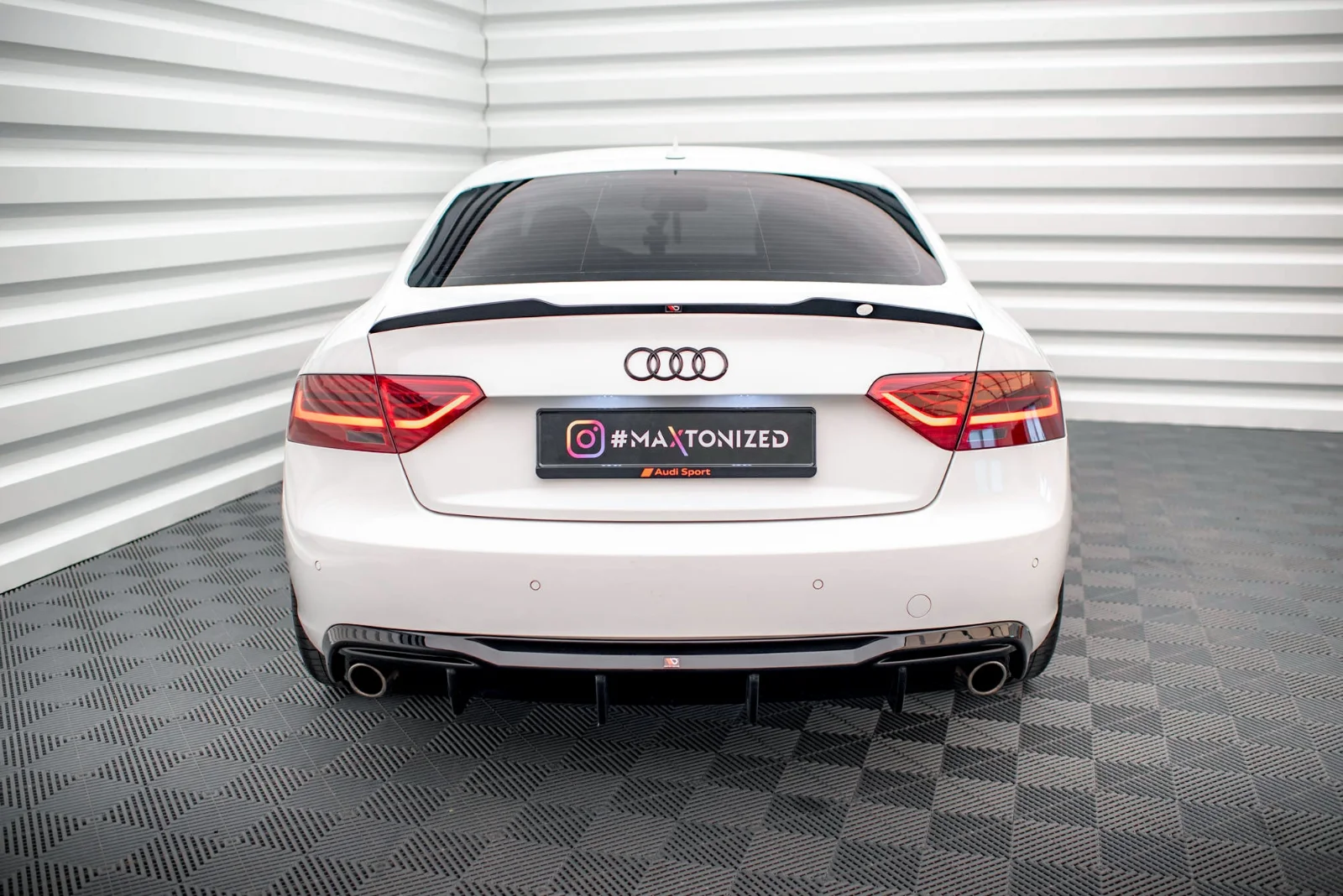 Maxton Design Bodykit-Set für Audi A5 8T FL (Version mit – Schwarz glänzend – AU-A5-1F-RS1G-SBO_O