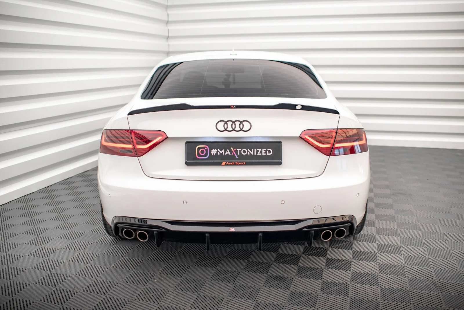 Maxton Design Bodykit-Set für Audi A5 8T FL (Version mit – Schwarz glänzend – AU-A5-1F-RS1GOO_OO
