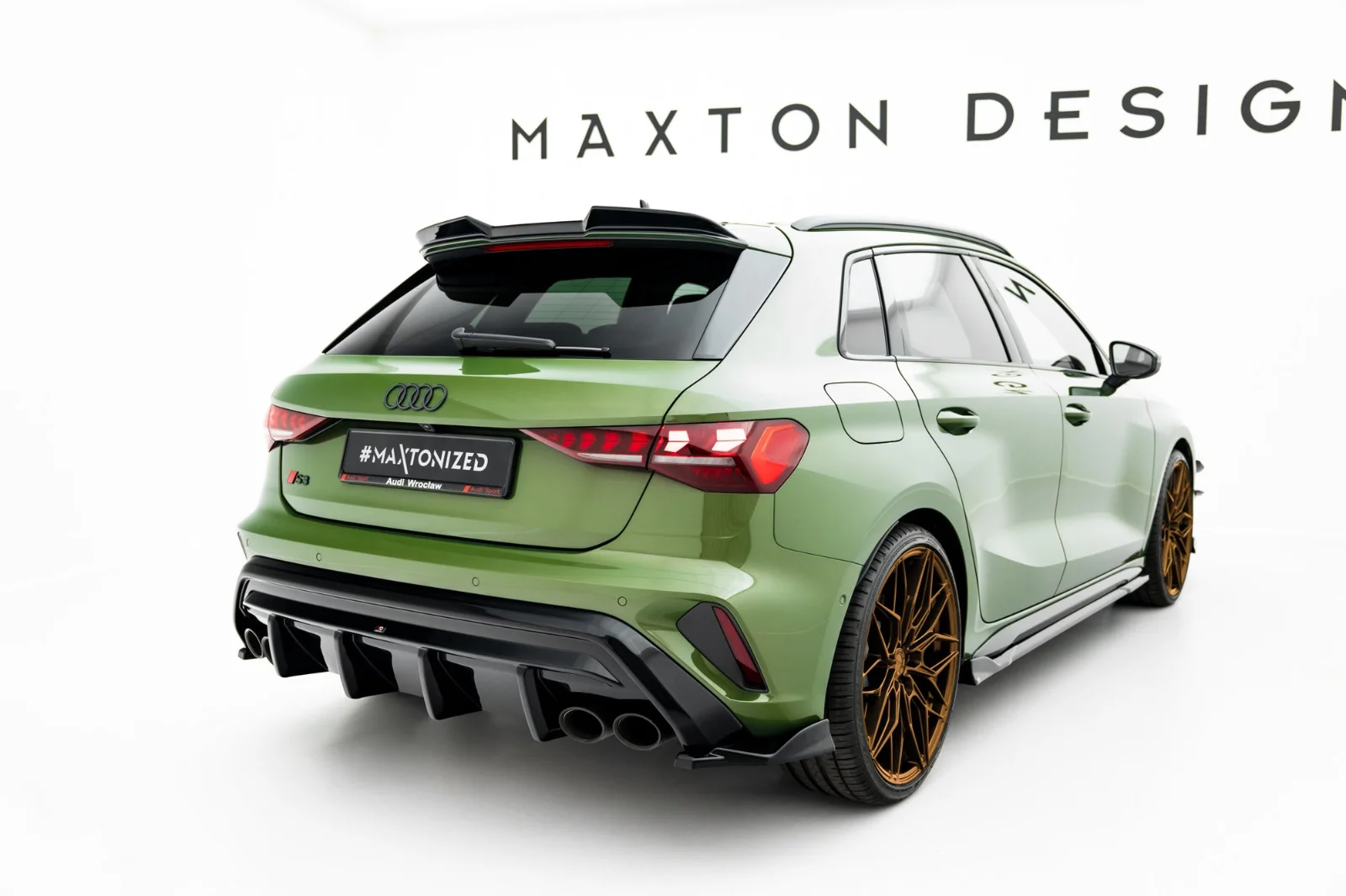 Maxton Design Bodykit-Set für Audi S3 8Y FL – Schwarz glänzend – AU-S3-8YF-S-RS1G-SBOO_OO