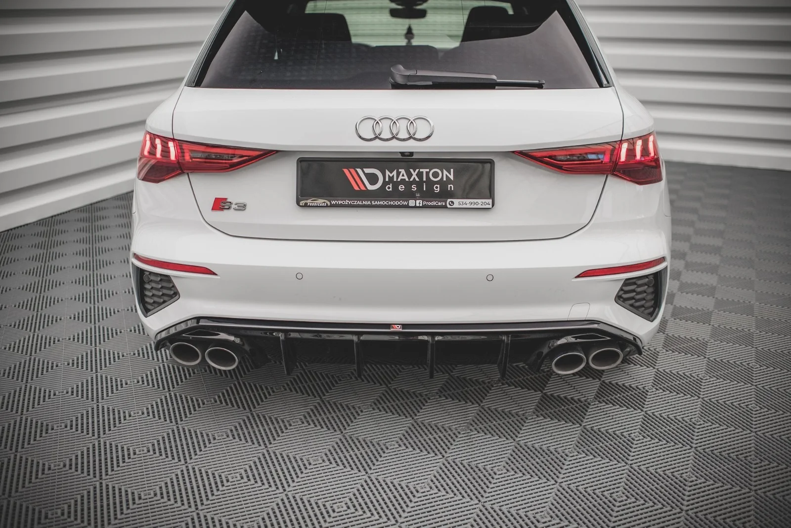 Maxton Design Bodykit-Set für Audi S3 8Y – Schwarz glänzend – AU-A3-8Y-SLINE-RS1G