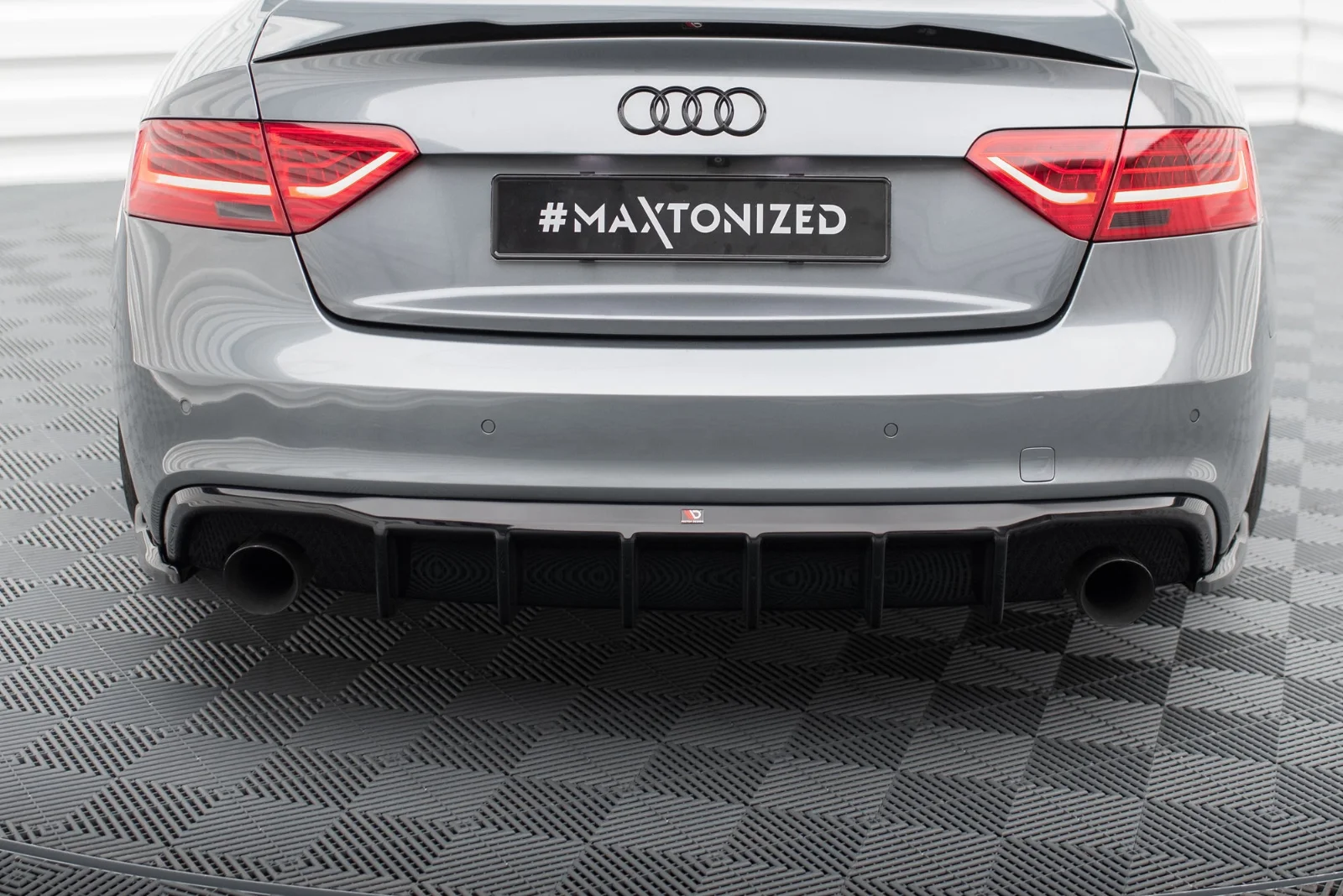 Maxton Bodykit-Set für Audi S5 A5 S line 8T FL (Version – Schwarz glänzend