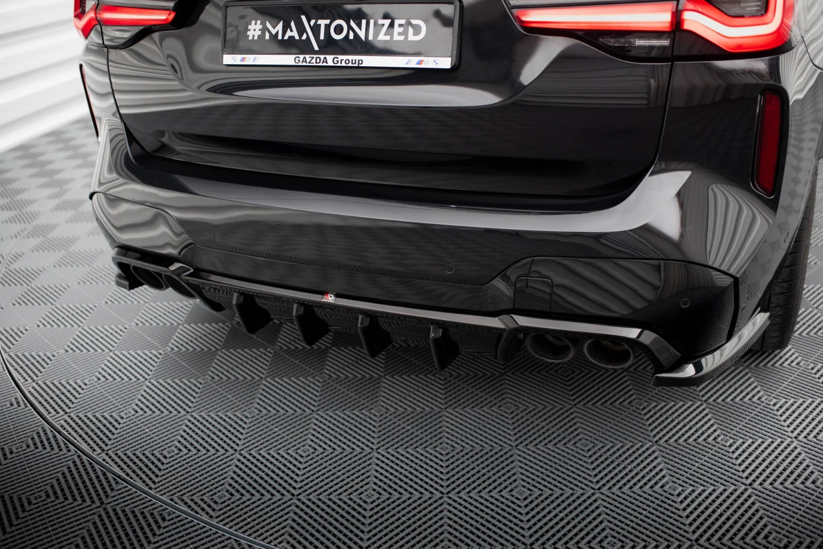 Maxton Design Bodykit-Set für BMW X3 M F97 FL – Schwarz glänzend