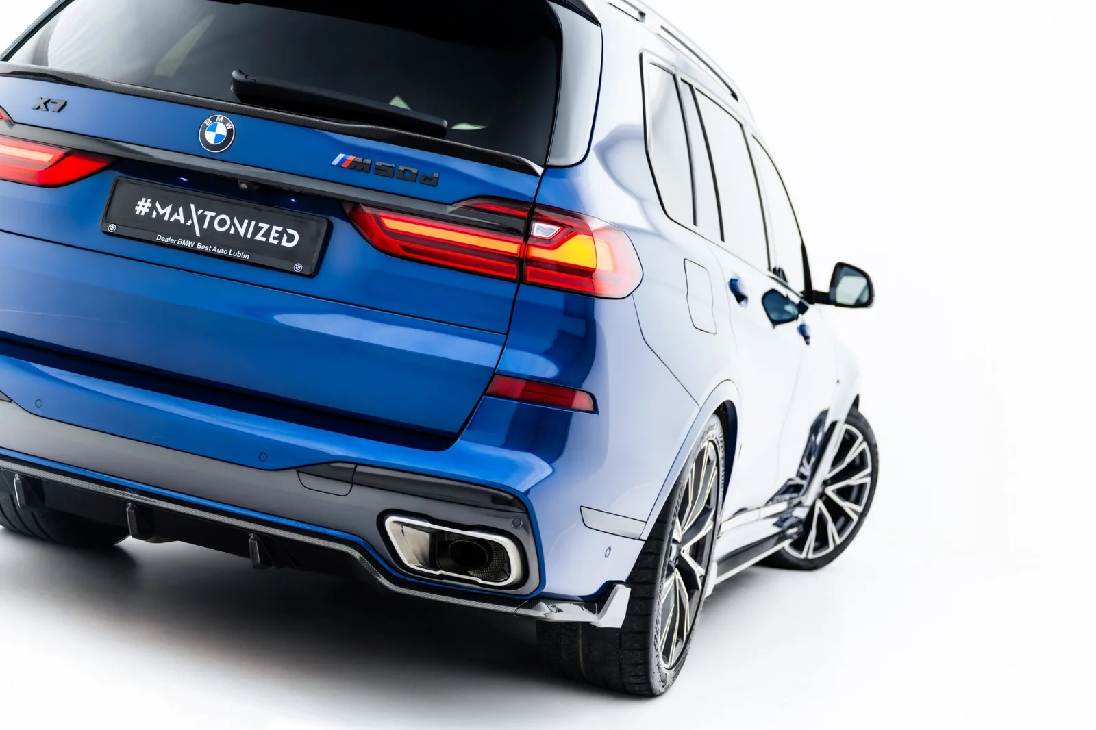 Maxton Design Bodykit-Set für BMW X7 M-Paket G07 FL (Version – Sichtcarbon (Prepreg)