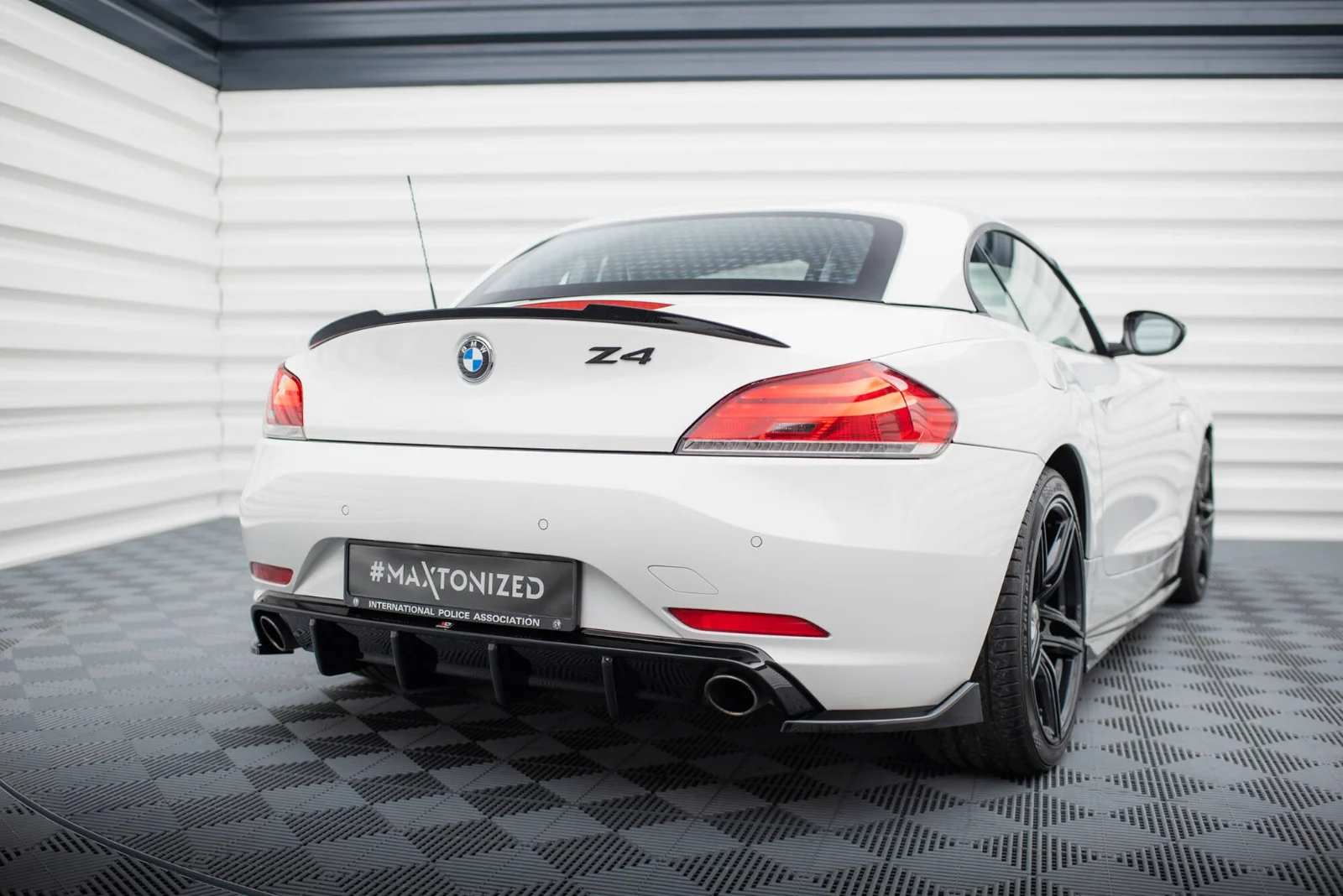 Maxton Design Bodykit-Set für BMW Z4 E89 – Schwarz glänzend