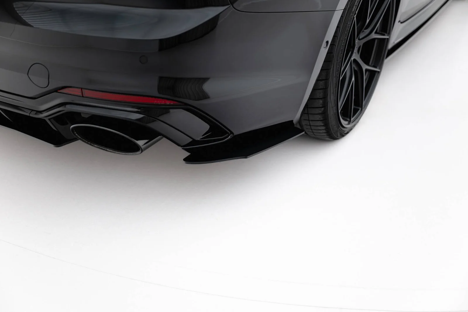 Maxton Design Bodykit-Set V.1 für Audi RS5 F5 – Schwarz matt