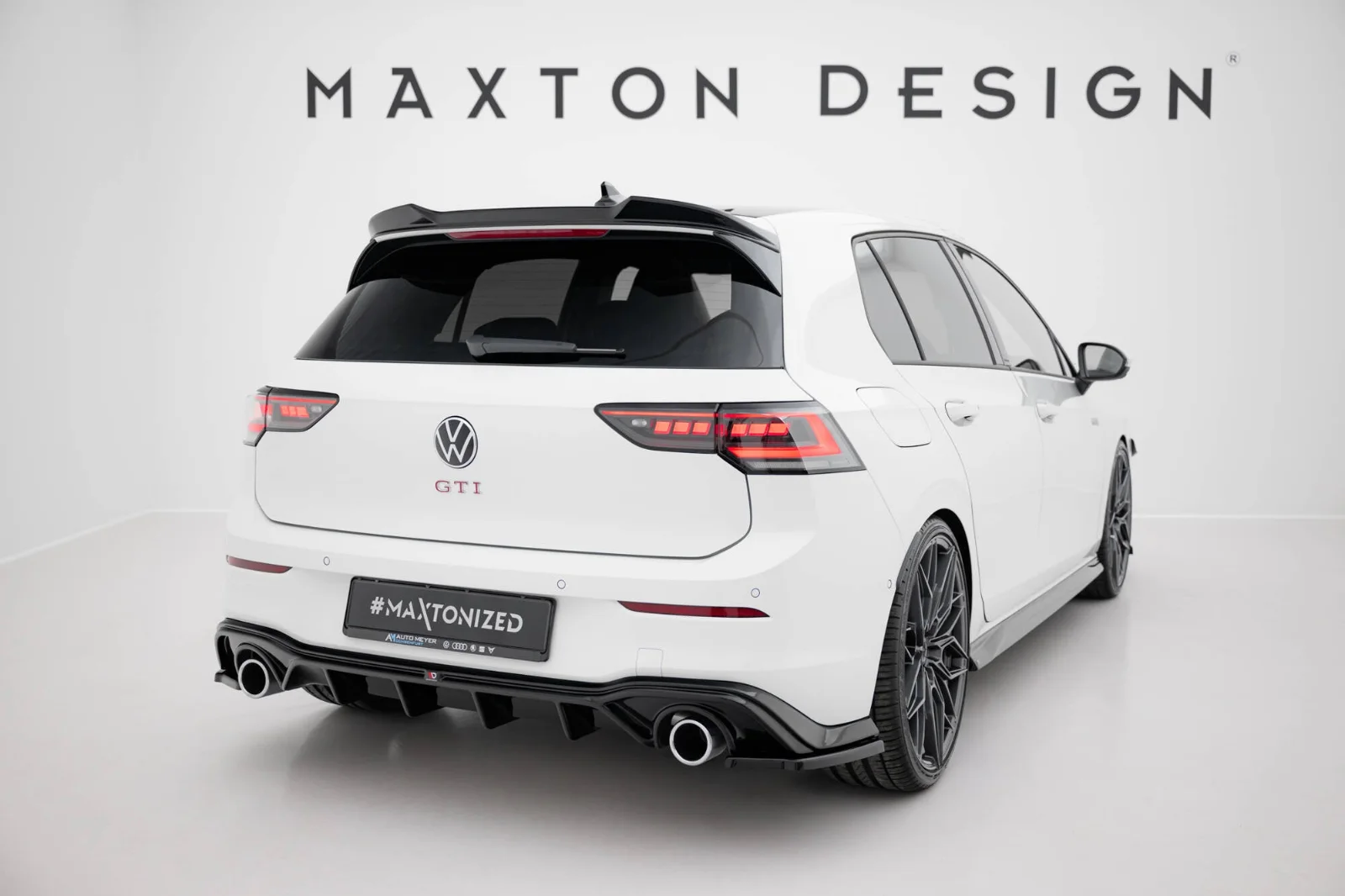 Maxton Design Bodykit-Set V.1 für VW Golf 8 GTI – Schwarz glänzend
