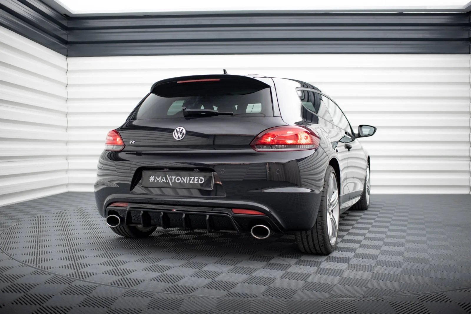 Maxton Design Bodykit-Set V.2 für VW Scirocco R Mk3 – Schwarz glänzend