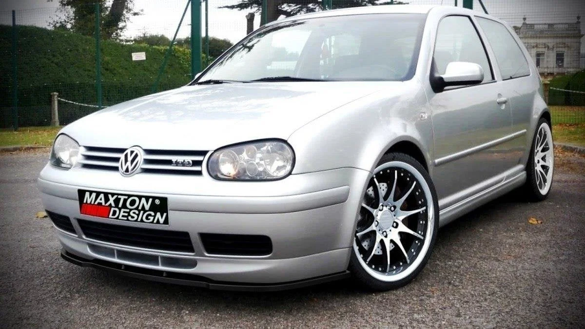 Maxton Bodykit-Set für VW Golf 4 (Für 25Th Frontansatz) – Schwarz glänzend