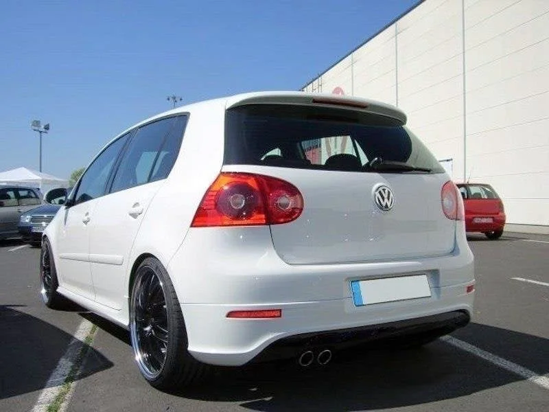 Maxton Bodykit-Set für VW Golf 5 R32 (Mit 1 Auspuffloch, – Schwarz glänzend