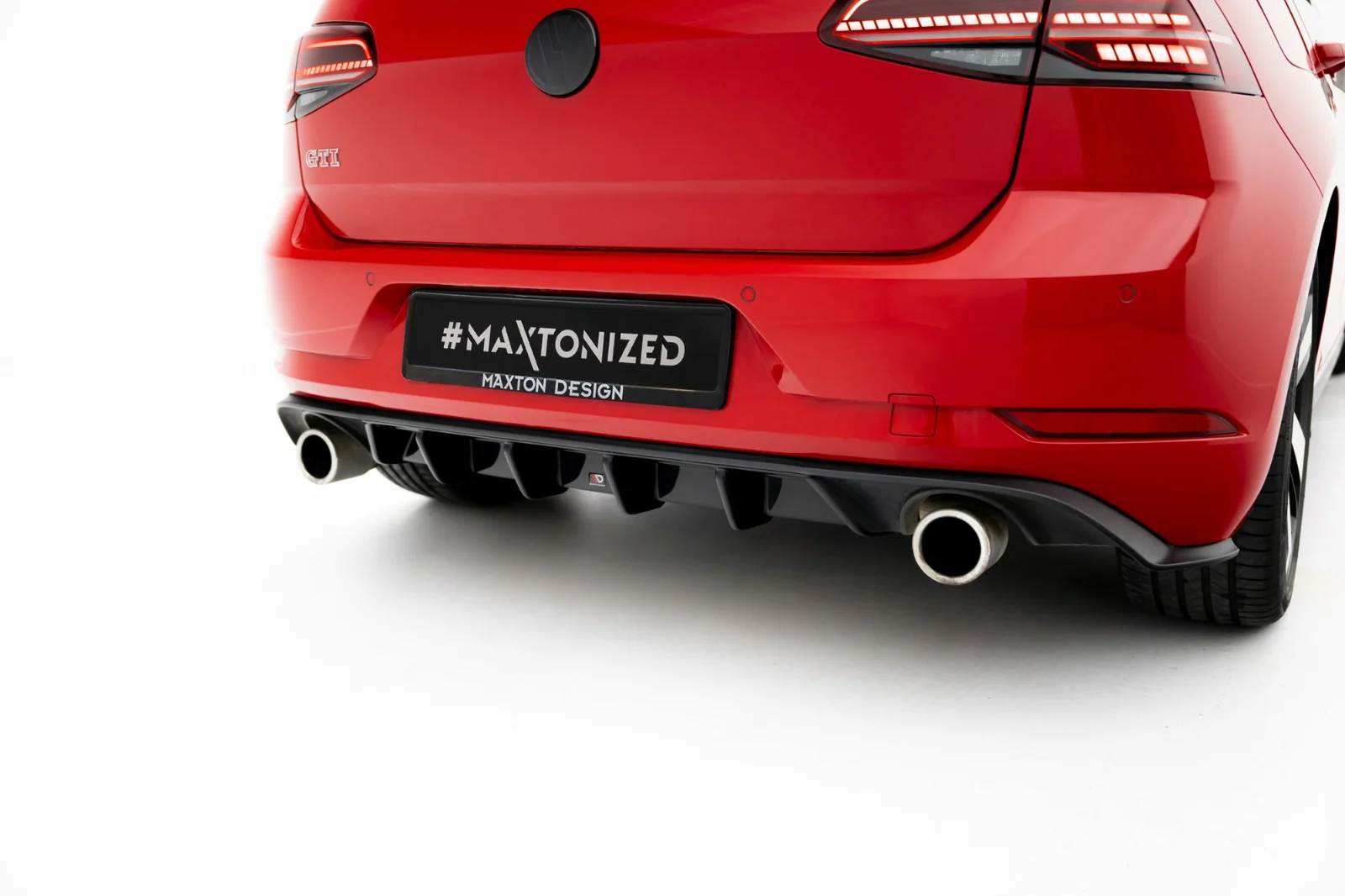 Maxton Design Bodykit-Set für VW Golf 7 GTI FL – Schwarz glänzend