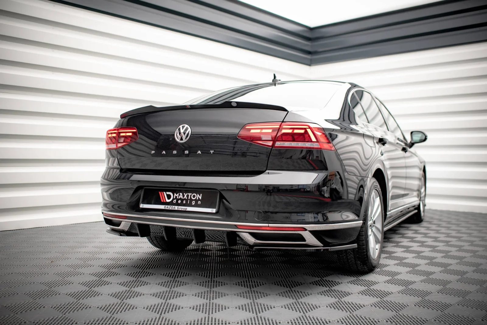 Maxton Design Bodykit-Set für VW Passat B8 FL – Schwarz glänzend
