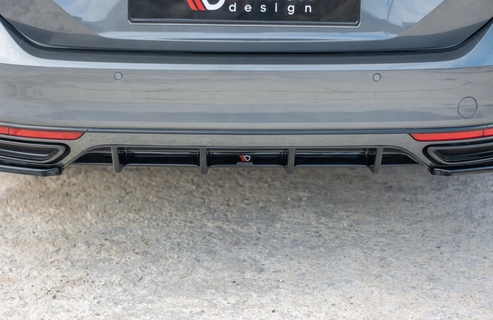 Maxton Design Bodykit-Set für VW Passat R-Line B8 – Schwarz glänzend