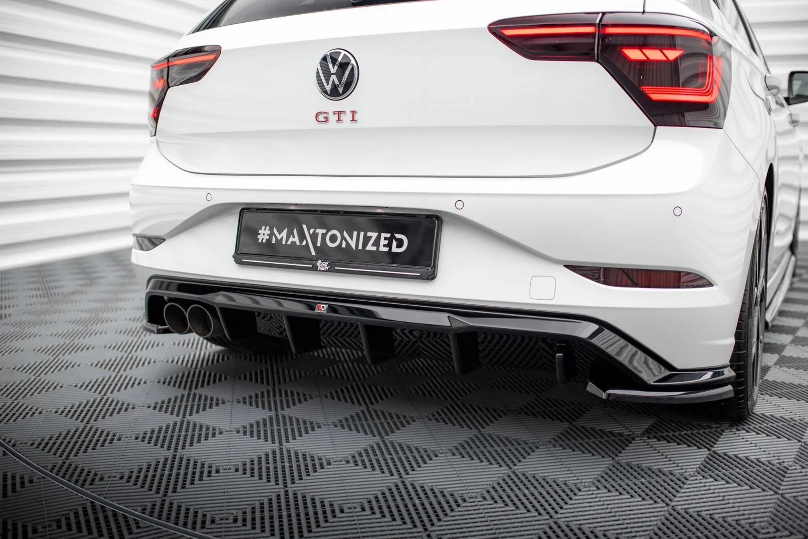 Maxton Design Bodykit-Set für VW Polo GTI Mk6 FL – Schwarz glänzend