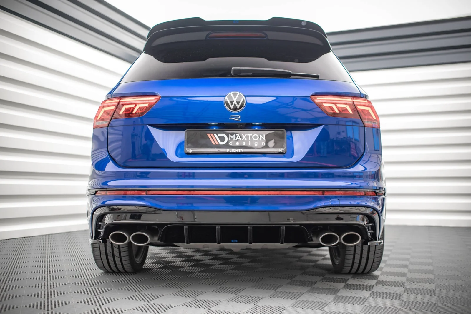 Maxton Design Bodykit-Set für VW Tiguan R Mk2 FL – Schwarz glänzend