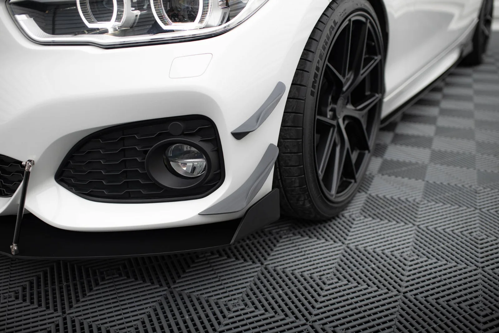 Maxton Design Canards für BMW 1er M-Paket M140i F20 FL Mk7 – Schwarz matt