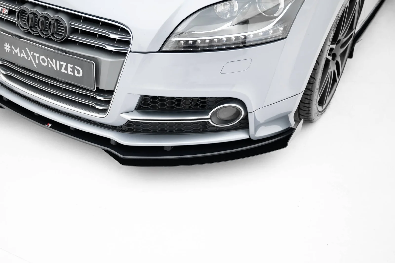 Maxton Design Front-Flaps für Audi TT S line 8J FL – Schwarz matt