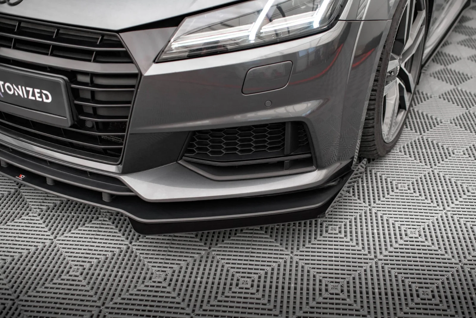 Maxton Design Front-Flaps für Audi TT S line 8S – Schwarz matt