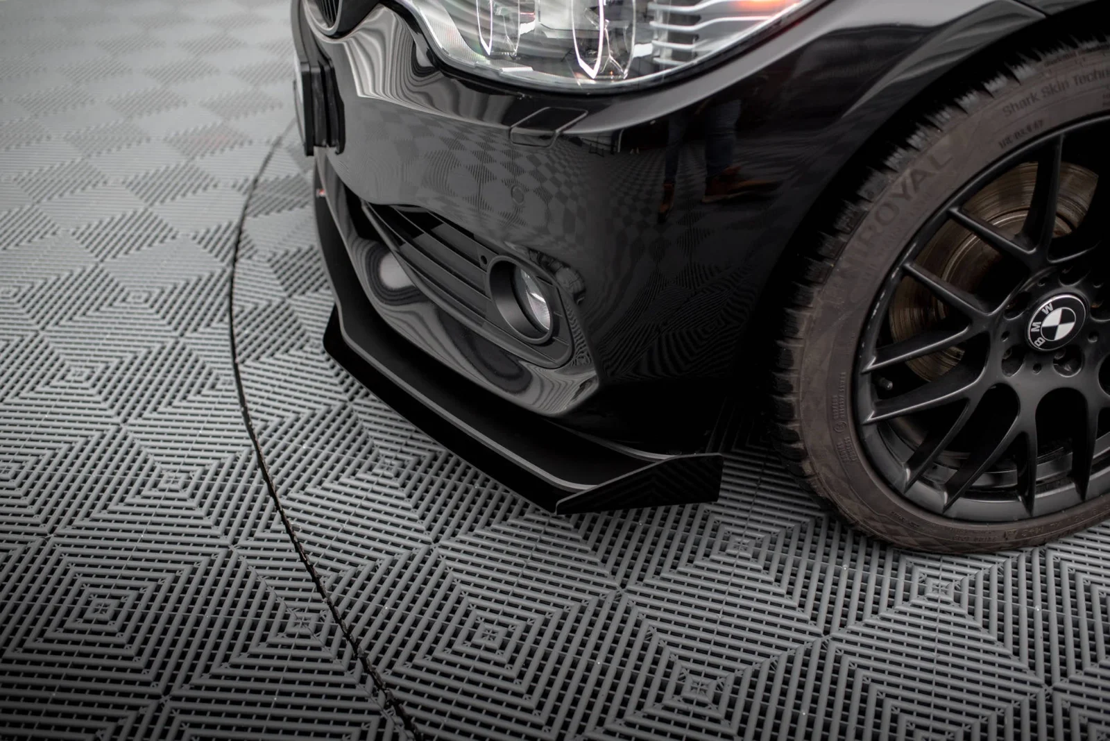 Maxton Design Front-Flaps für BMW 4er F36 – Schwarz matt