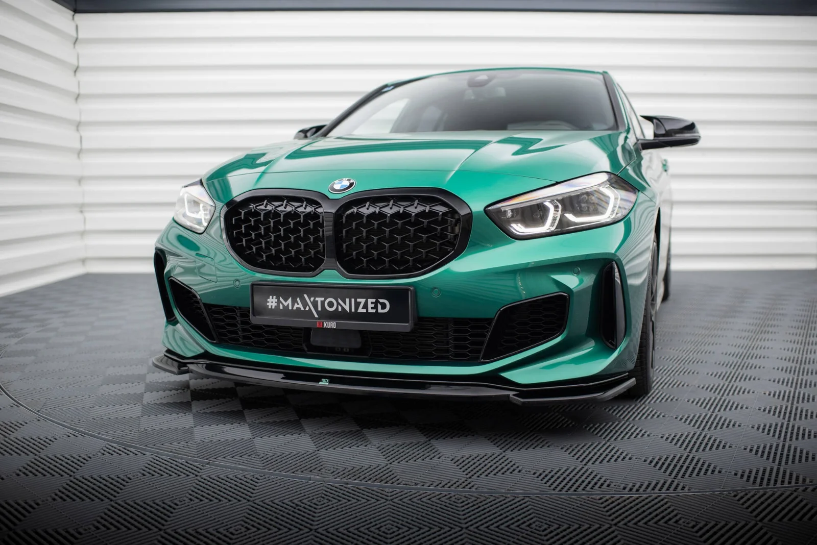 Maxton Design Frontsplitter für BMW M135i F40 – Schwarz glänzend