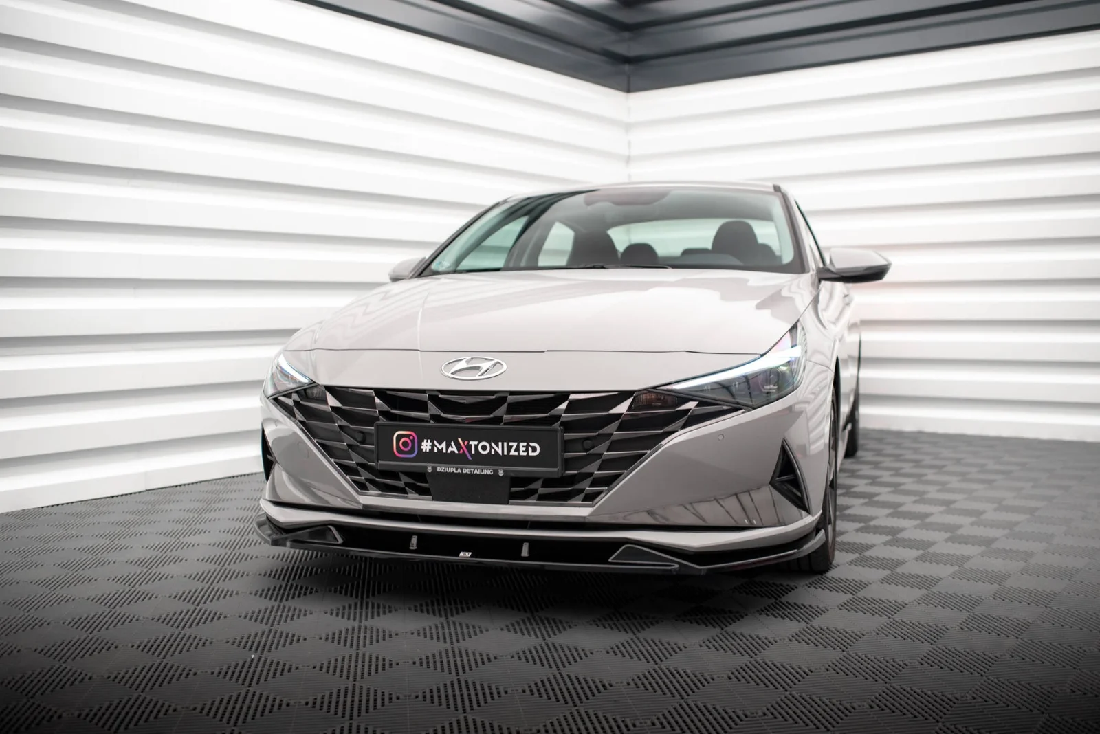 Maxton Design Frontsplitter für Hyundai Elantra Mk7 – Schwarz glänzend