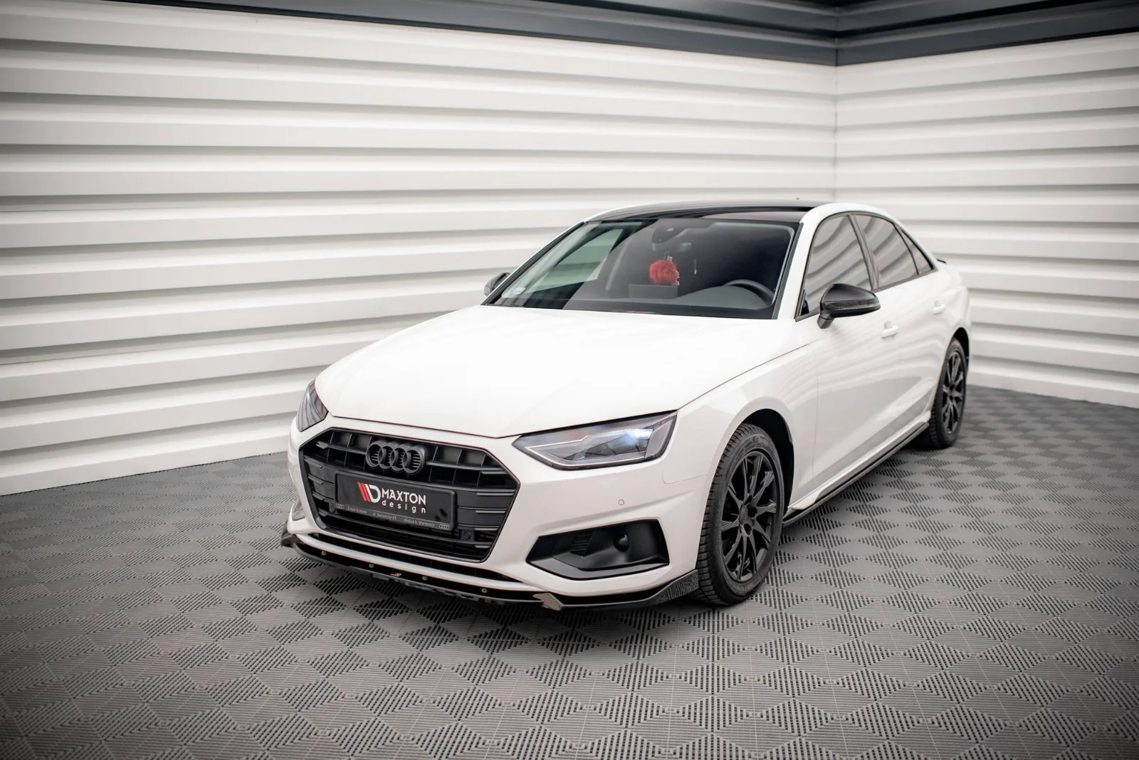 Maxton Design Frontsplitter V.1 für Audi A4 B9 FL – Schwarz glänzend