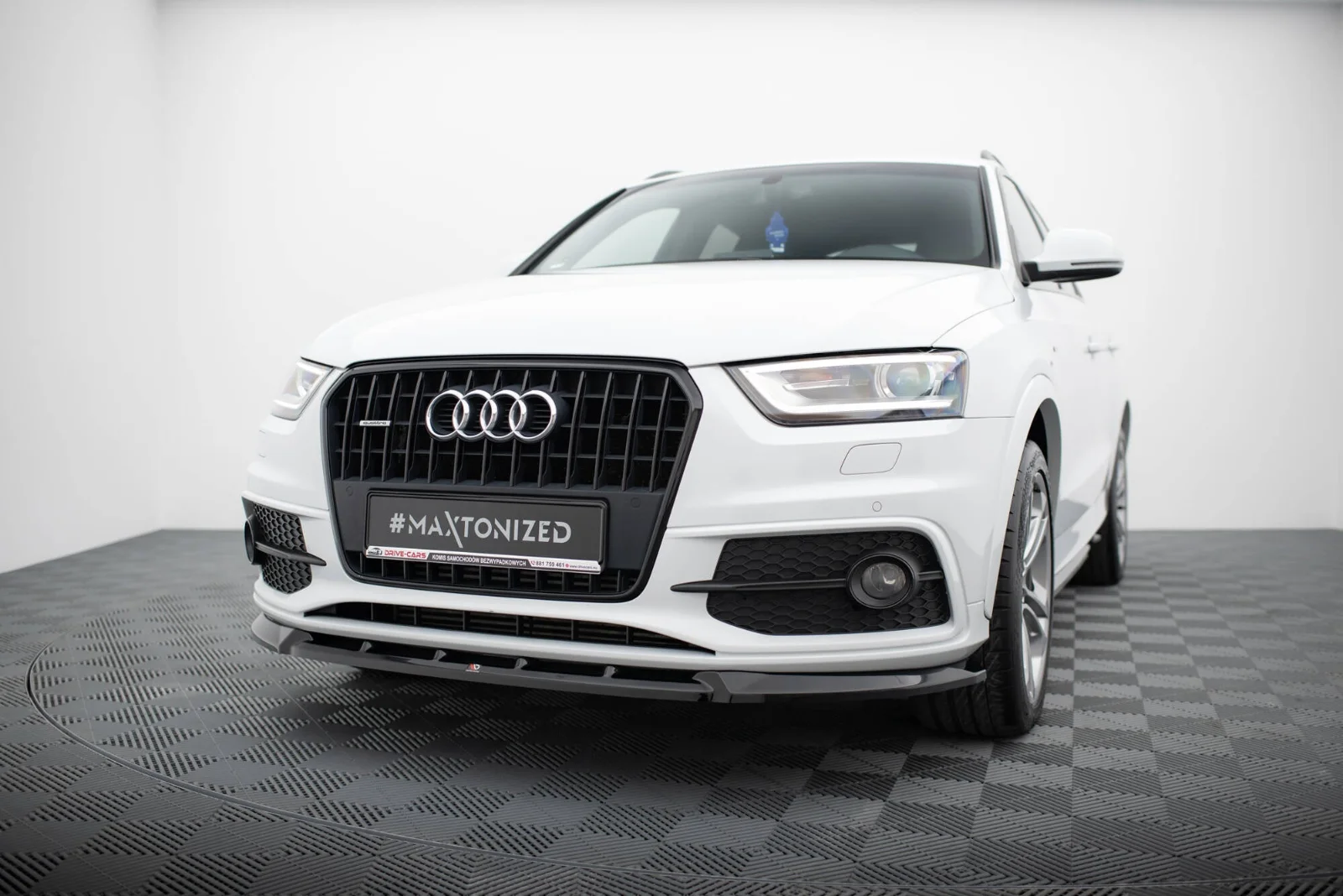 Maxton Design Frontsplitter V.1 für Audi Q3 S line 8U – Schwarz glänzend