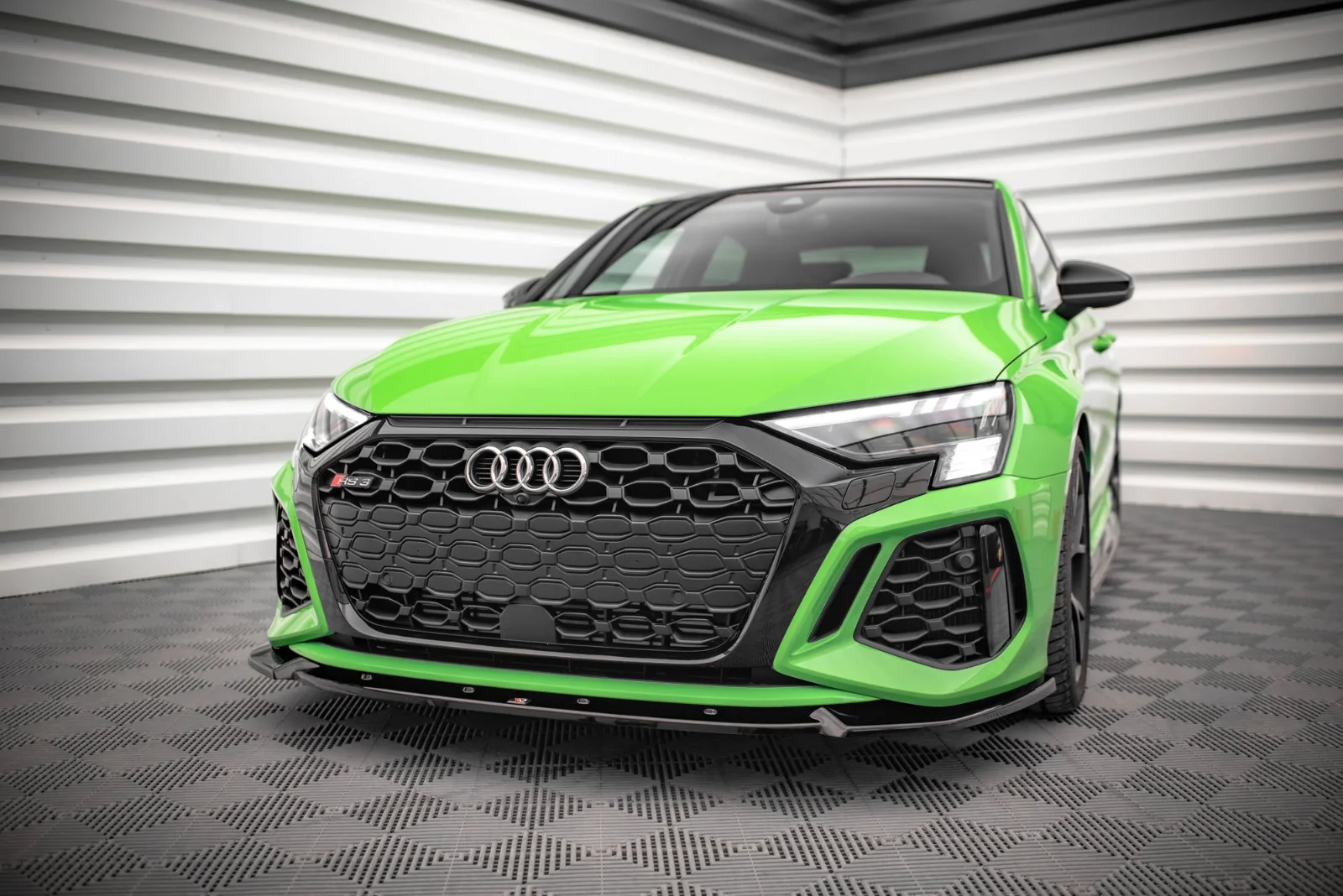 Maxton Design Frontsplitter V.1 für Audi RS3 8Y – Schwarz glänzend