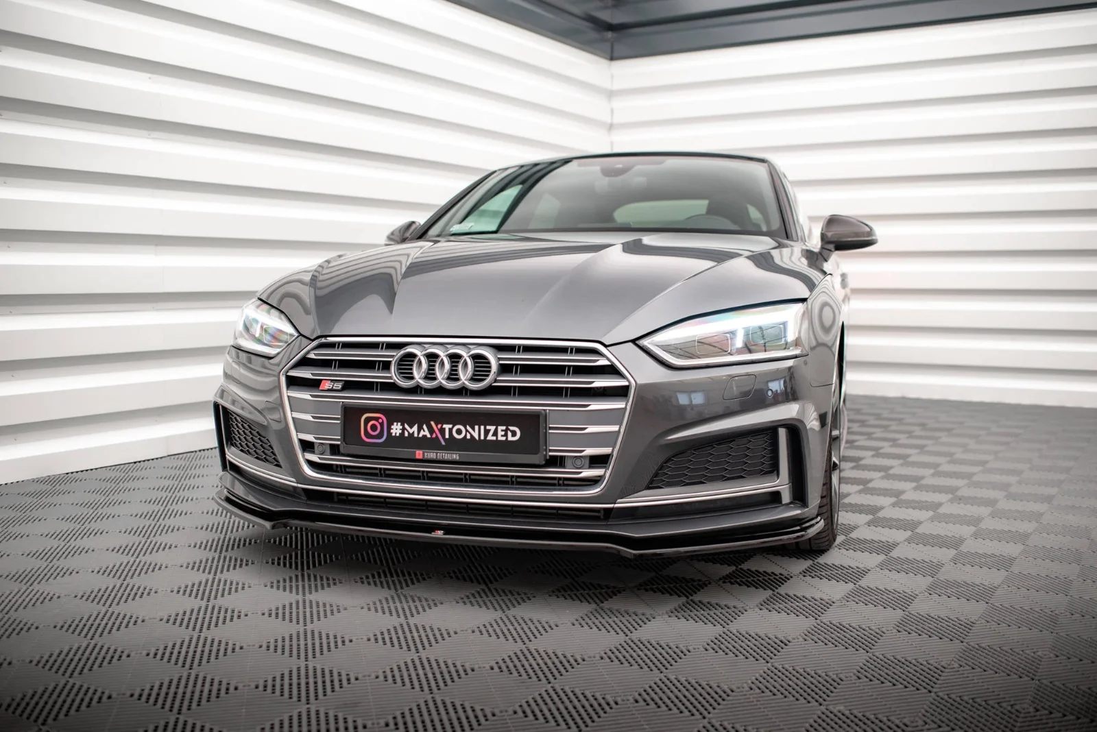 Maxton Design Frontsplitter V.1 für Audi S5 A5 S line F5 – Schwarz glänzend