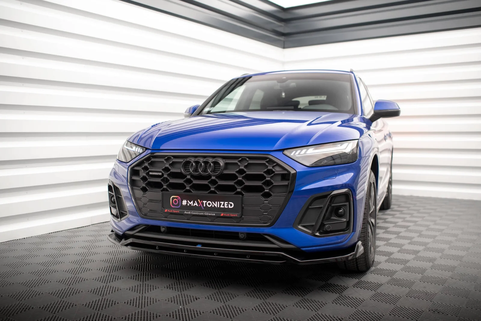 Maxton Frontsplitter V.1 für Audi SQ5 Q5 S line SUV Mk2 FL – Schwarz glänzend