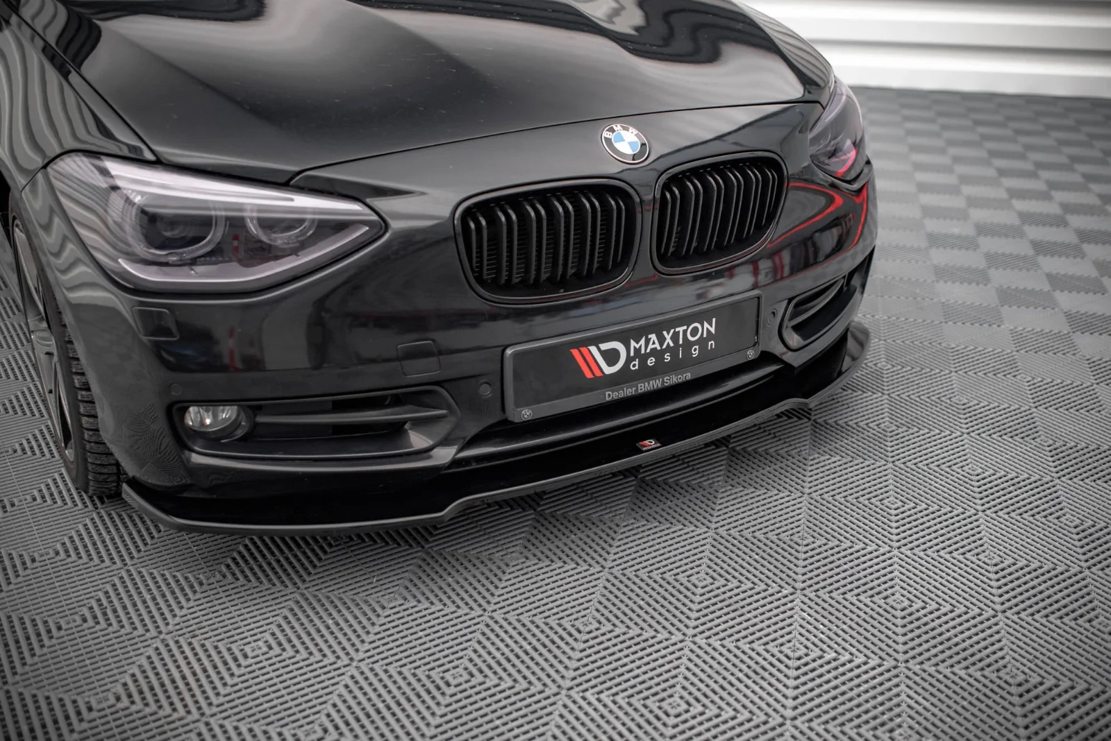 Maxton Design Frontsplitter V.1 für BMW 1er F20 – Schwarz glänzend