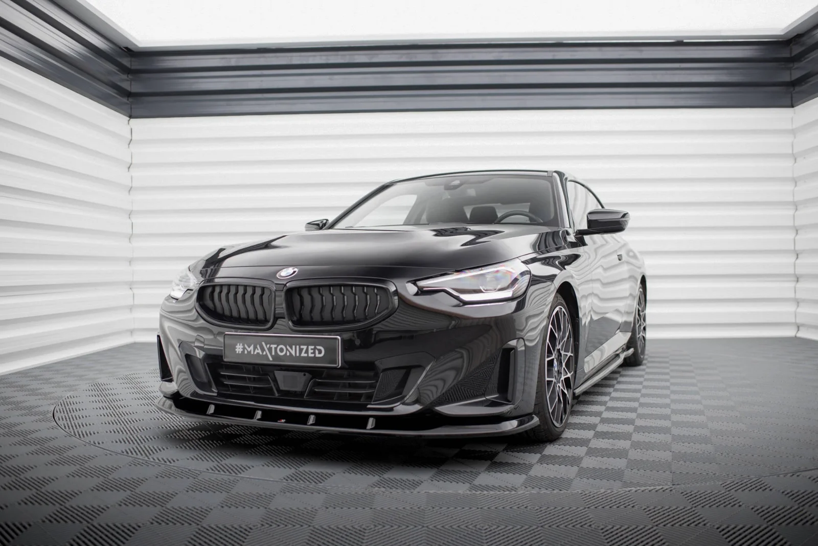 Maxton Design Frontsplitter V.1 für BMW 2er G42 – Schwarz glänzend