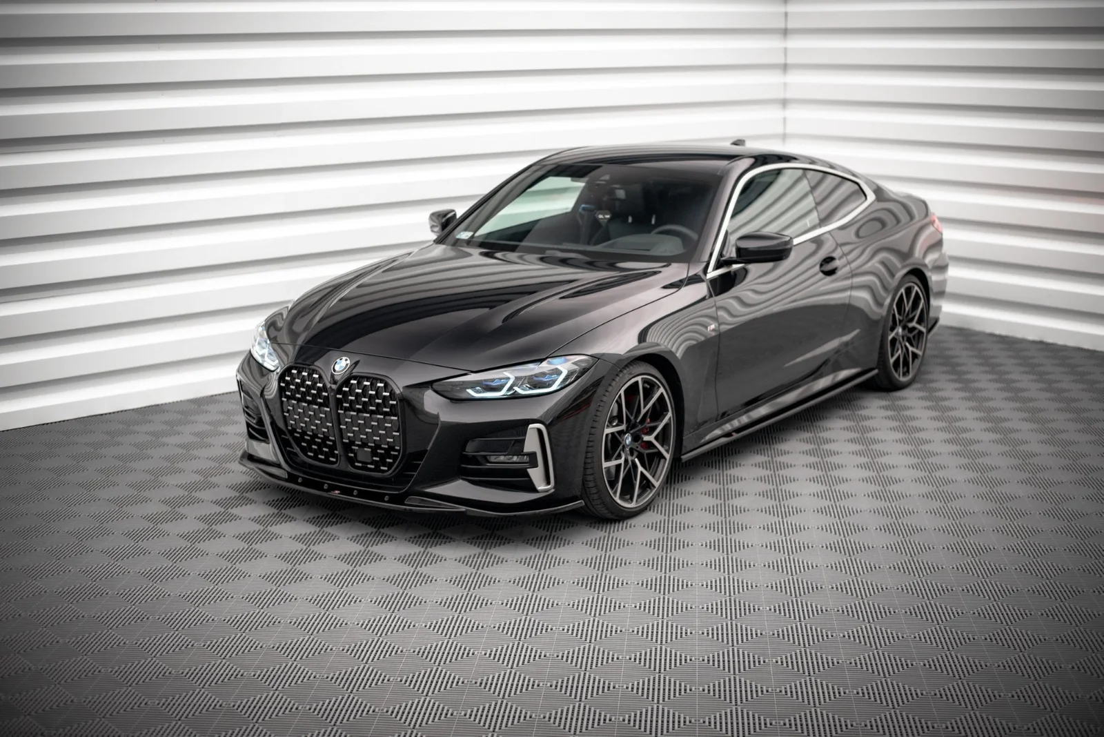 Maxton Frontsplitter V.1 BMW 4er M-Paket M440i G22 G23 FL – Schwarz glänzend