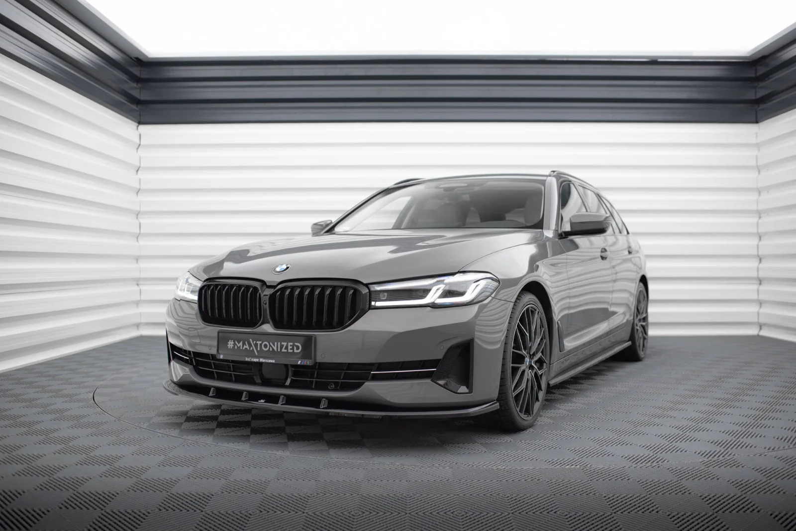 Maxton Design Frontsplitter V.1 für BMW 5er G30 G31 FL – Schwarz glänzend