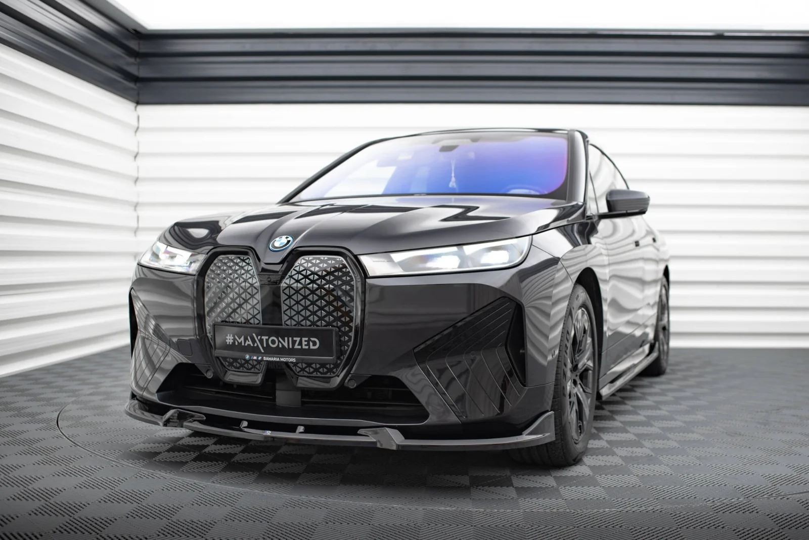 Maxton Design Frontsplitter V.1 für BMW iX M-Paket i20 – Schwarz glänzend
