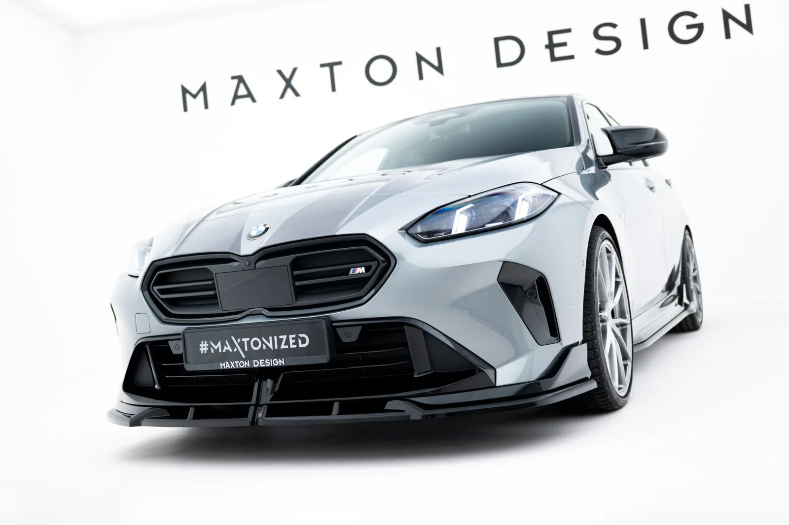 Maxton Frontsplitter V.1 für BMW M135i M Performance F70 – Schwarz glänzend