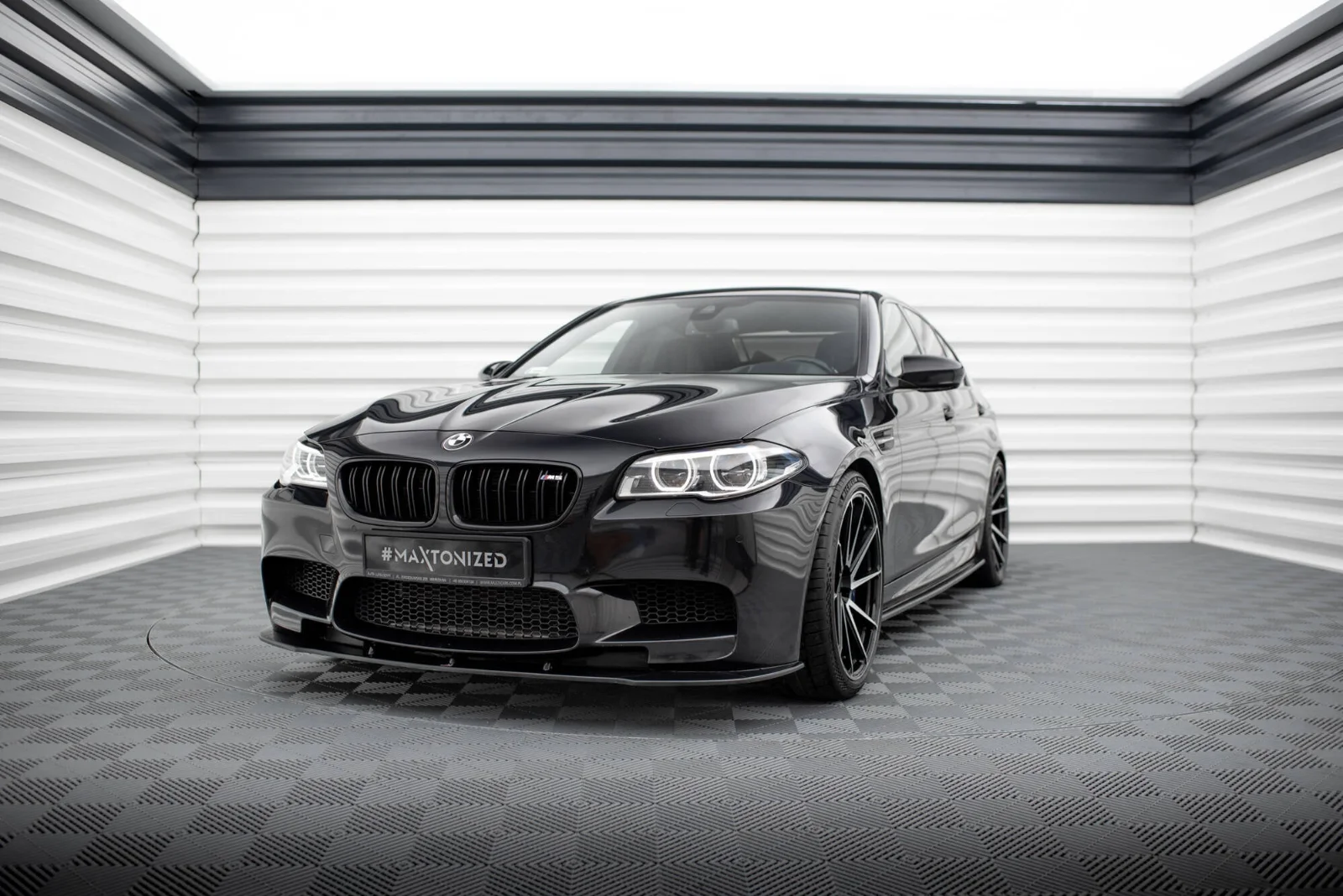 Maxton Design Frontsplitter V.1 für BMW M5 F10 – Schwarz glänzend