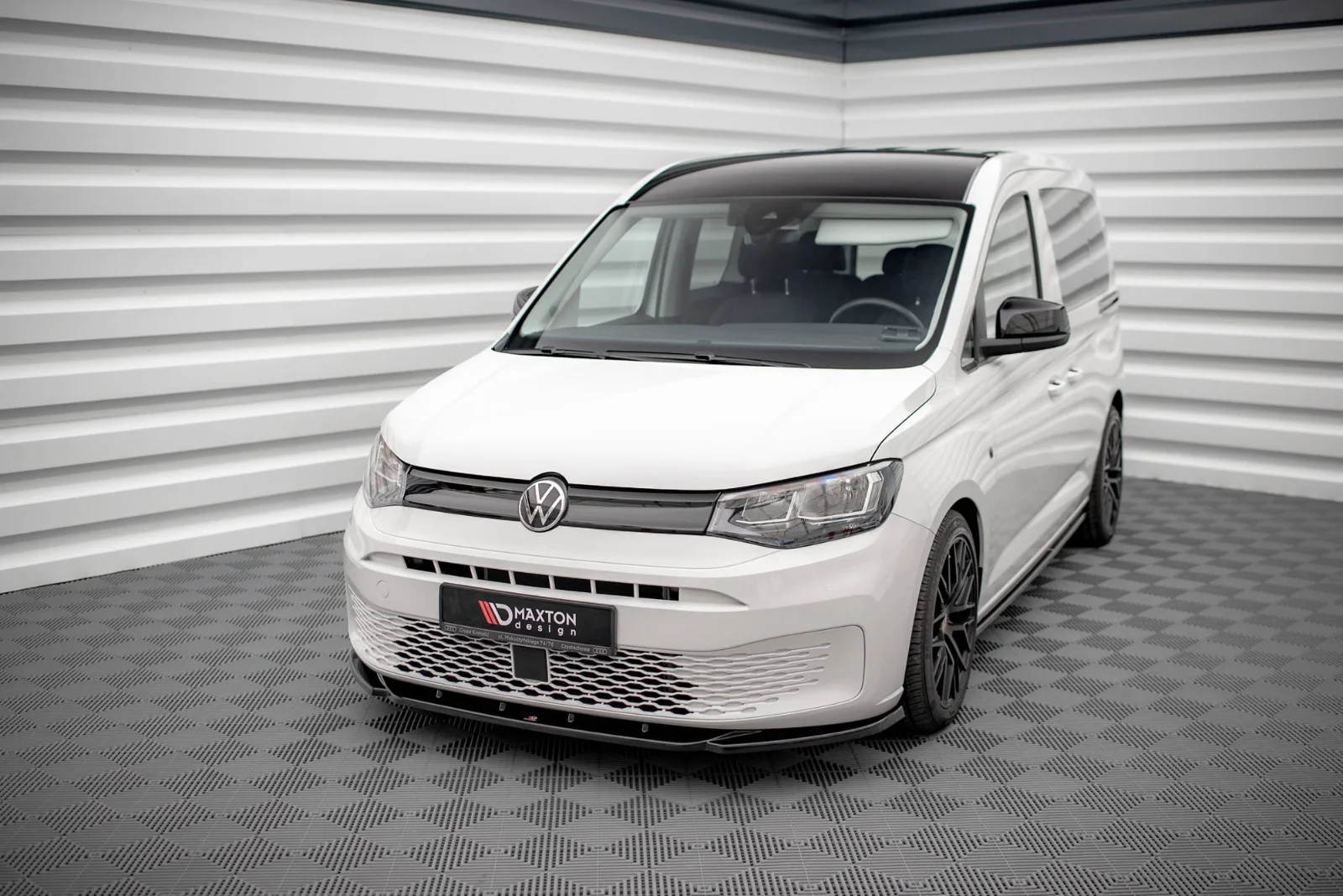 Maxton Design Frontsplitter V.1 für VW Caddy Mk5 – Schwarz glänzend