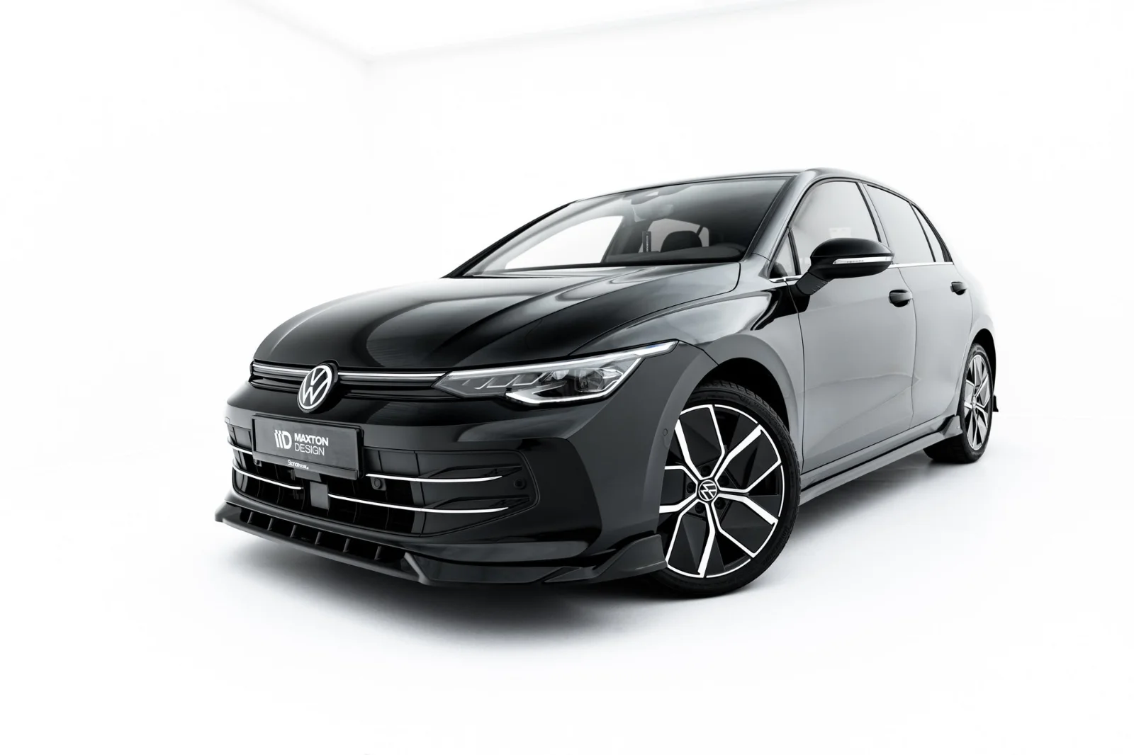 Maxton Design Frontsplitter V.1 für VW Golf 8 FL – Schwarz glänzend