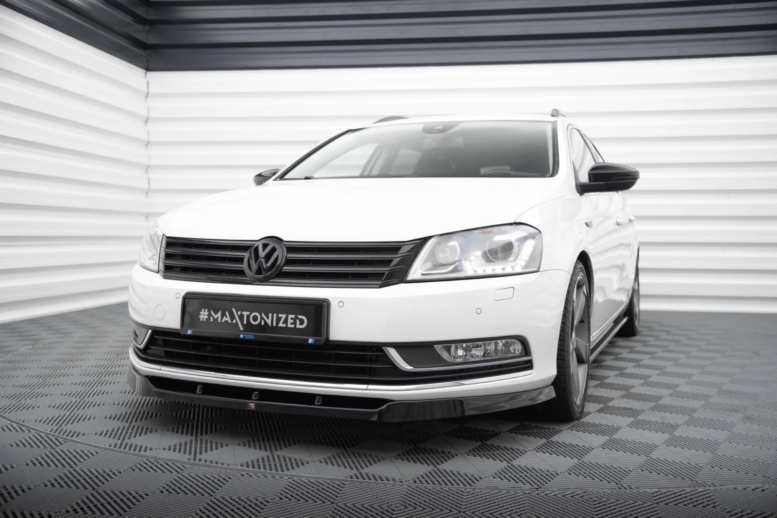 Maxton Design Frontsplitter V.1 für VW Passat B7 – Schwarz glänzend
