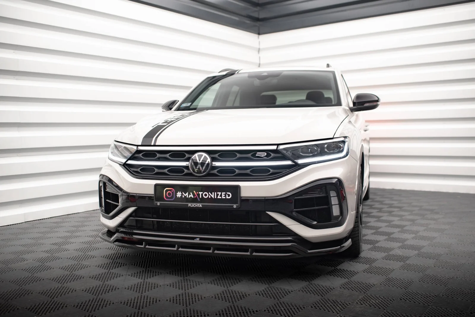 Maxton Design Frontsplitter V.1 für VW T-Roc R R-Line Mk1 FL – Schwarz glänzend