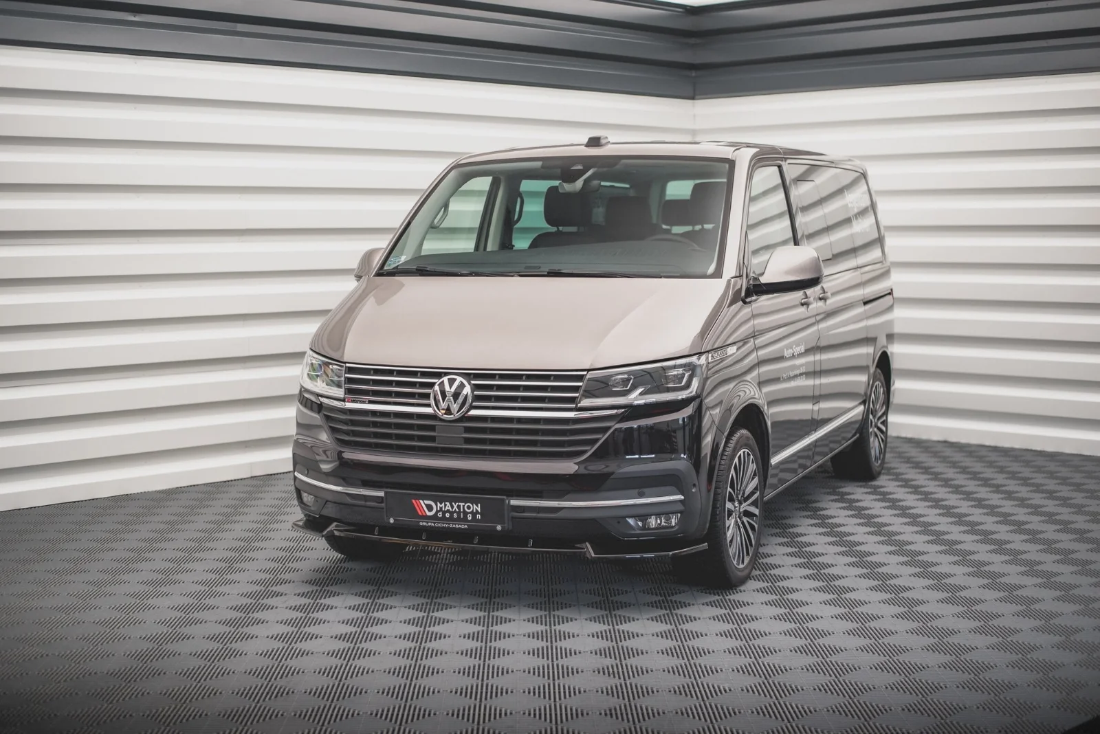 Maxton Design Frontsplitter V.1 für VW T6.1 – Schwarz glänzend