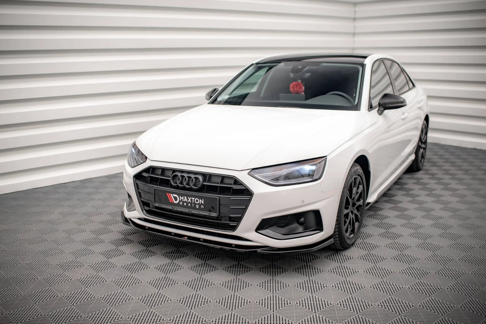 Maxton Design Frontsplitter V.2 für Audi A4 B9 FL – Schwarz glänzend