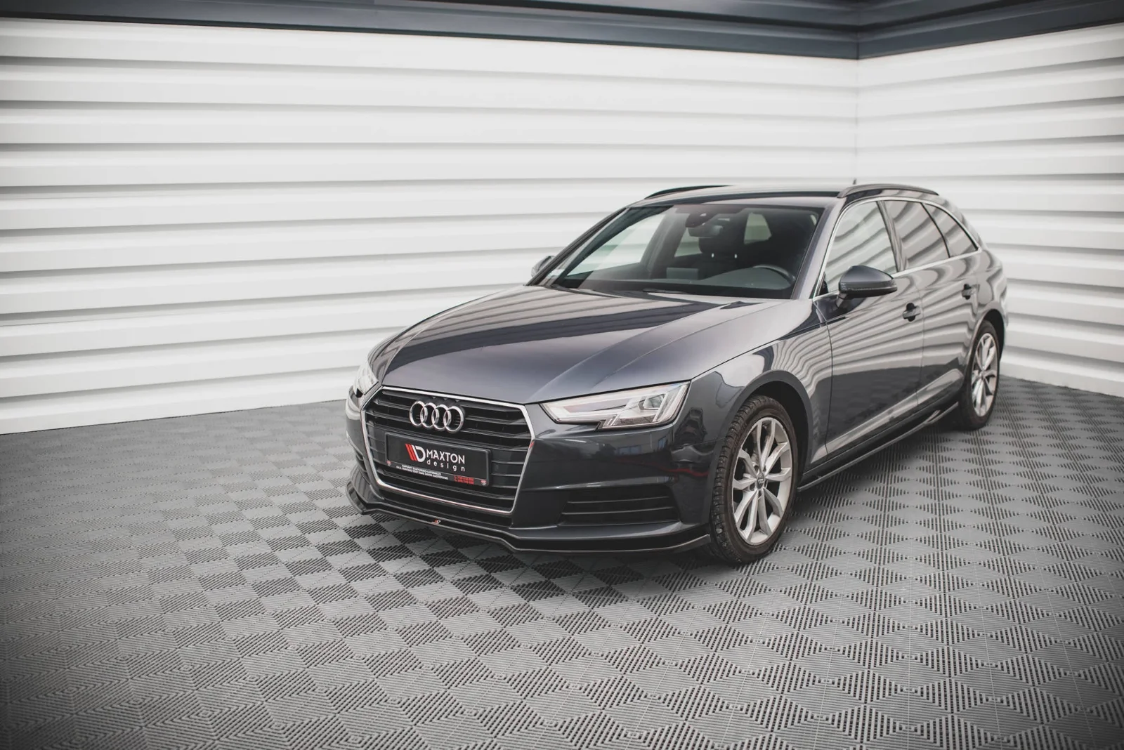 Maxton Design Frontsplitter V.2 für Audi A4 B9 – Schwarz glänzend