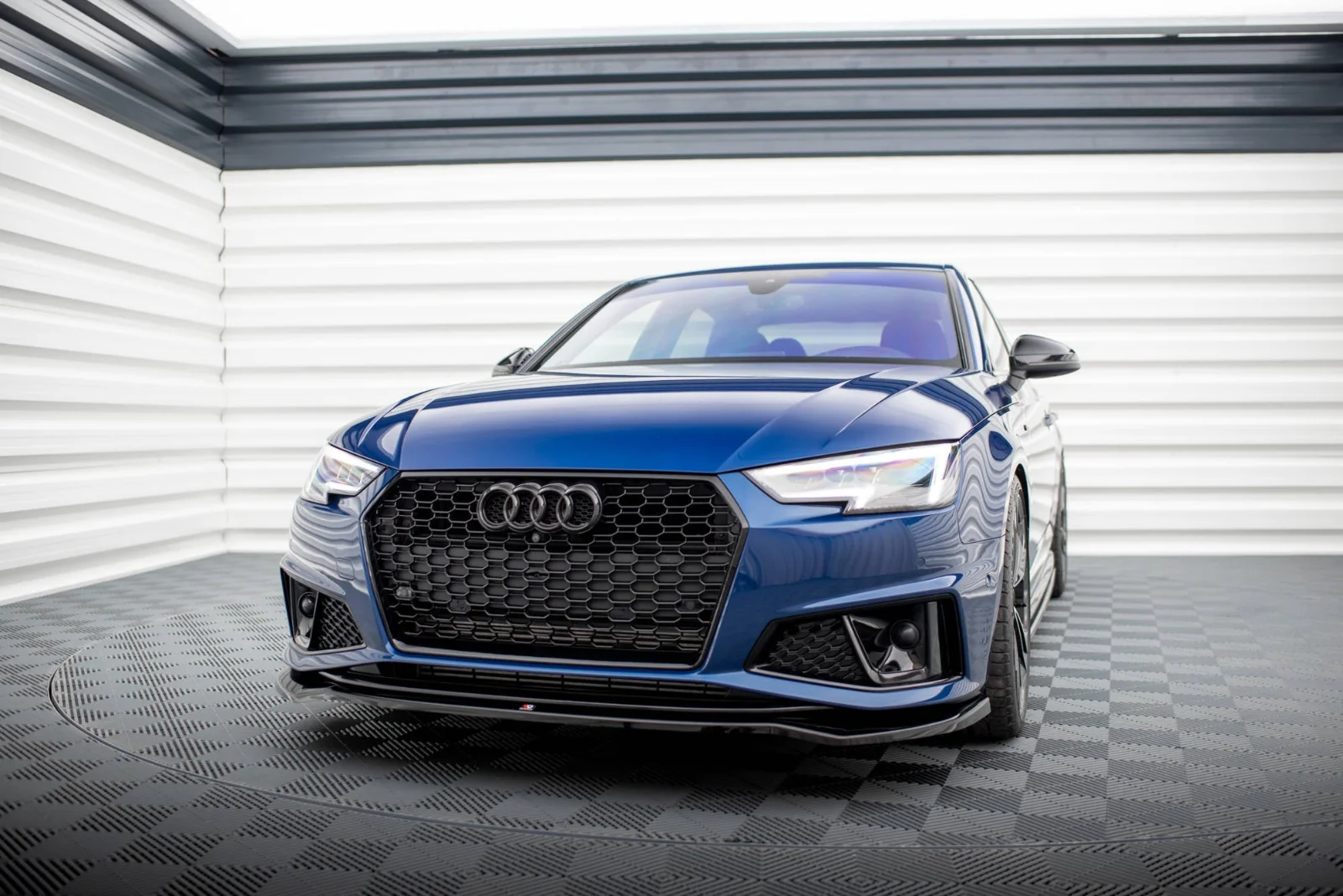Maxton Design Frontsplitter V.2 für Audi A4 Competition B9 – Schwarz glänzend