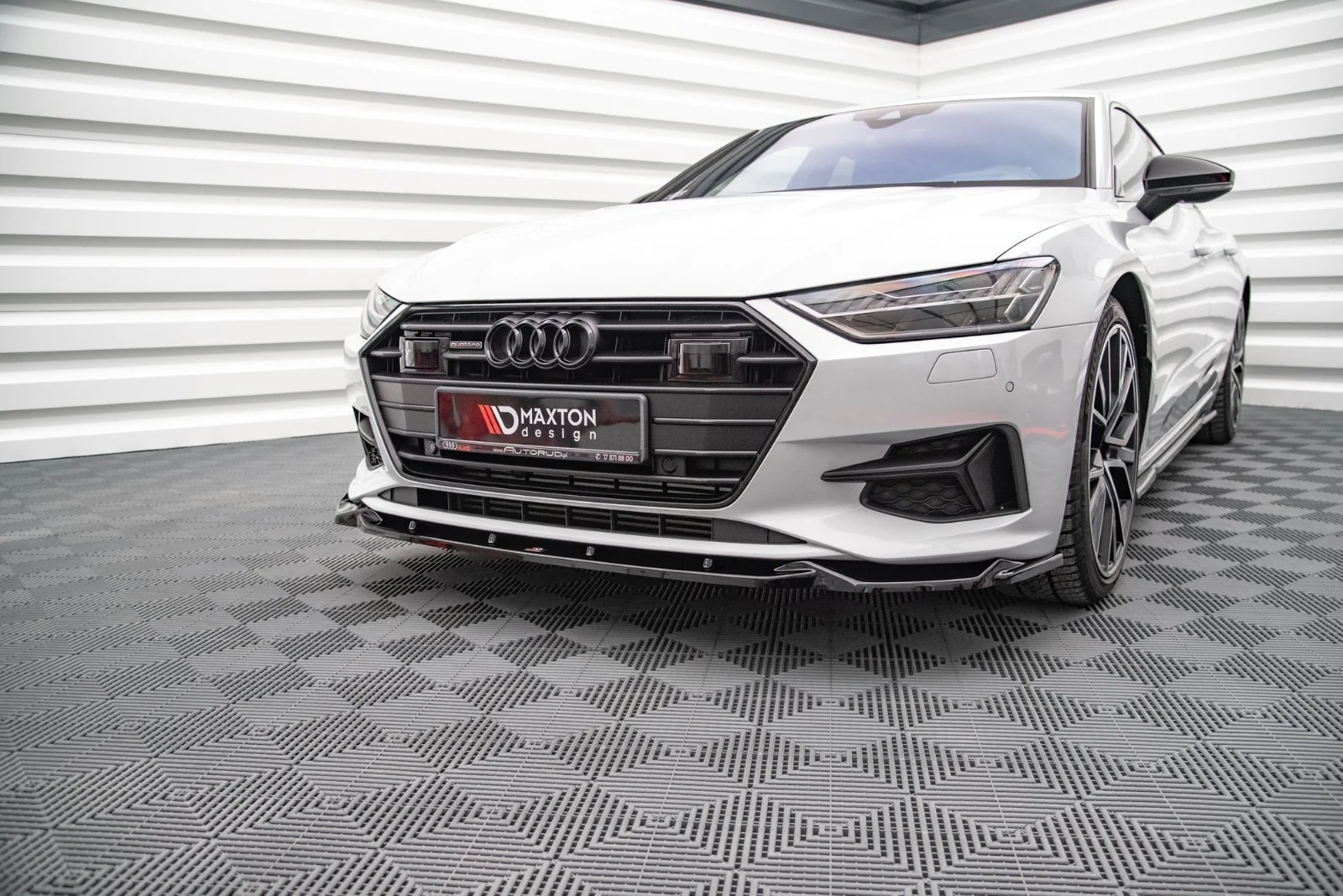 Maxton Design Frontsplitter V.2 für Audi A7 C8 – Schwarz glänzend