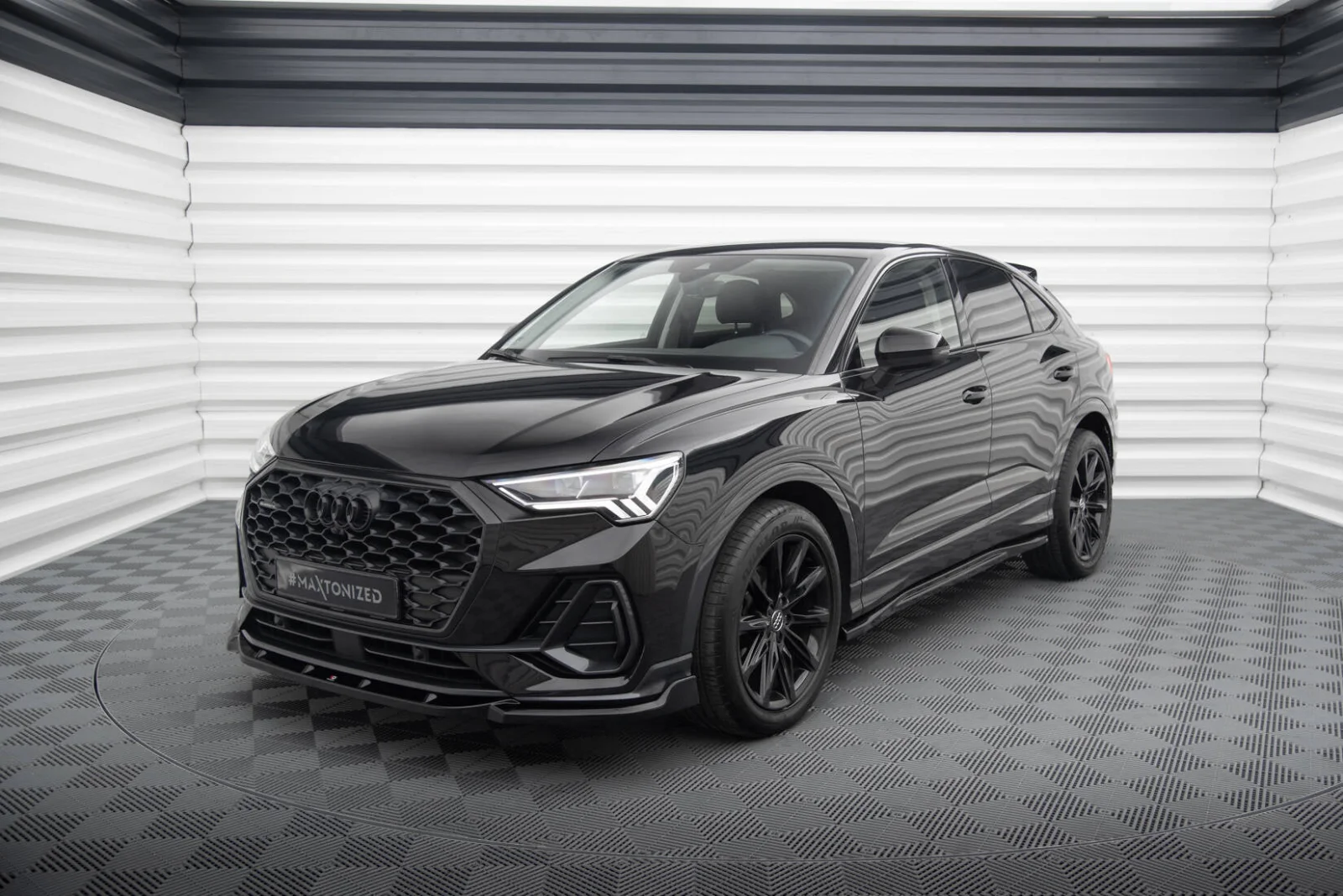 Maxton Design Frontsplitter V.2 für Audi Q3 F3 – Schwarz glänzend